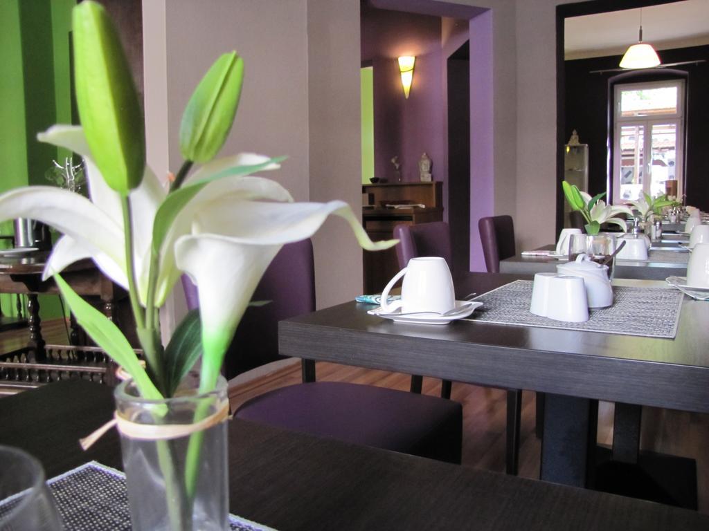 Central Hotel Гера Екстериор снимка