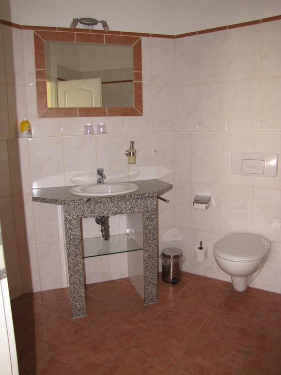 Central Hotel Гера Екстериор снимка