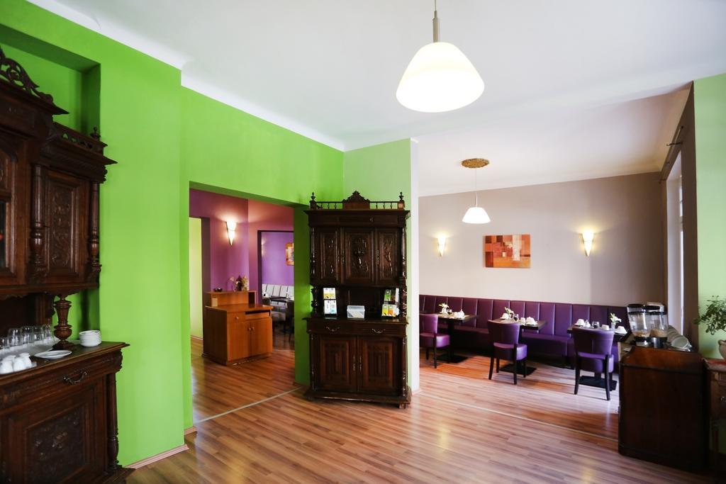 Central Hotel Гера Екстериор снимка